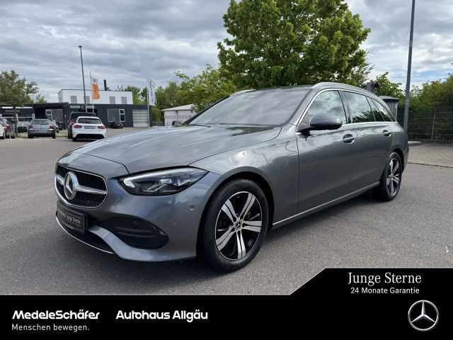 Mercedes-Benz C 180 C 180 T Avantgarde AHK LED Kam Ambi VorrDistron 2023 Benzine