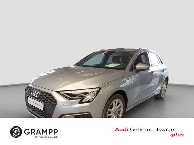 Audi A3 40 TFSI e S-tronic +LED+VIRTUAL+ACC 2024 Hybride / Benzine
