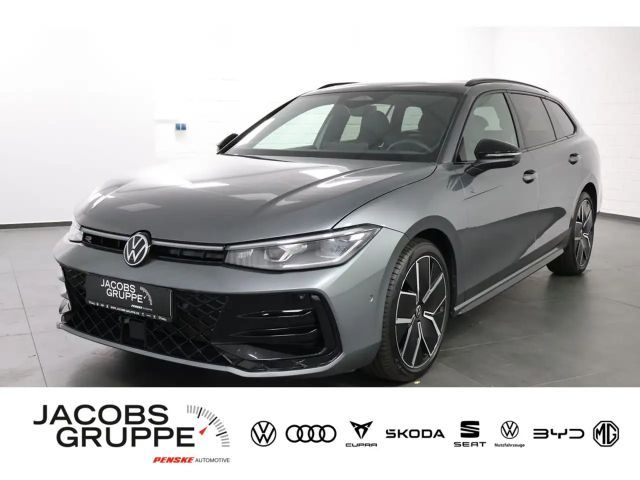 Volkswagen Passat Variant 2.0 TDI R-Line "Signature" DSG 2025 Diesel