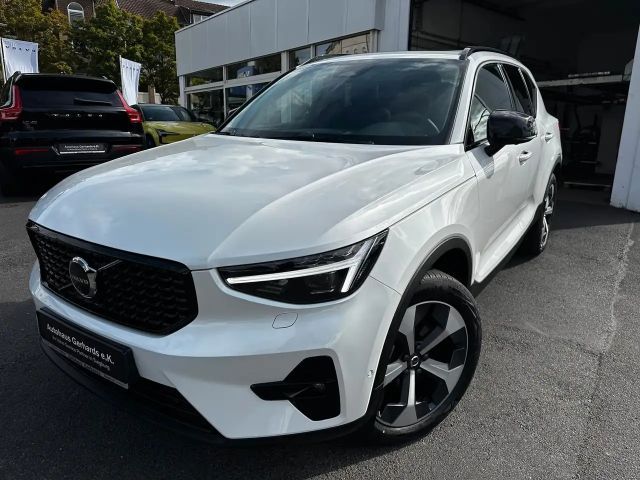Volvo XC40 B3 Plus Dark Leder,Pano,360°,BLIS,ACC,H&K 2025 Benzine