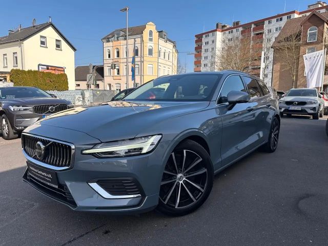 Volvo V60 T6 AWD Plug in L-Range BLIS,ACC,Kamera 2023 Hybride / Benzine