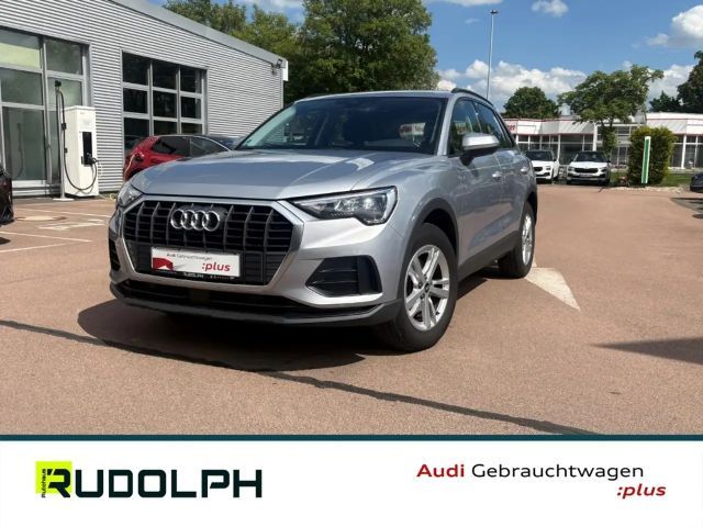 Audi Q3 35 TFSI SHZ LED PDC DAB Klimaautom Spurhalteassist 2022 Benzine