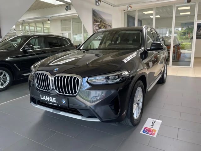 BMW X3 20 i xDrive 20i PARK-ASS.+RFK+NAVI+SHZ 2022 Benzine