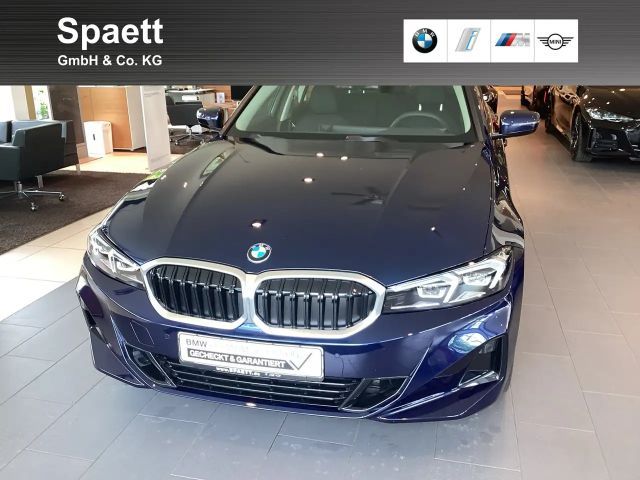 BMW 318 i Limousine DAB Komfortzg. Tempomat AHK Shz 2025 Benzine