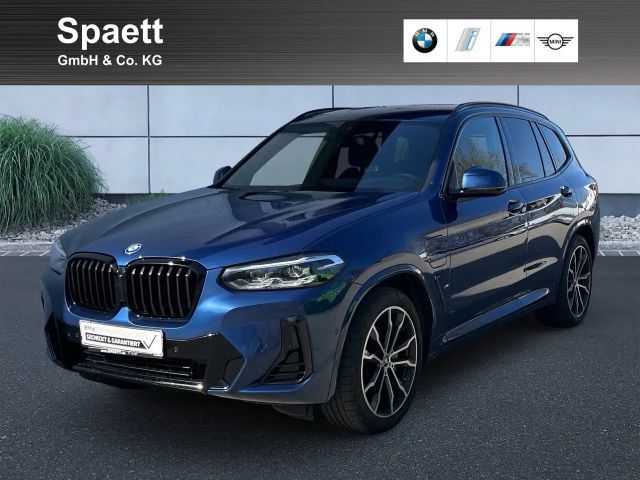 BMW X3 xDrive30e M Sportpaket Head-Up LED AHK Kamera 2023 Hybride / Benzine