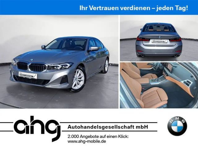 BMW 318 i Aut. Navi Sportsitze RFK Komfortzugang 2025 Benzine