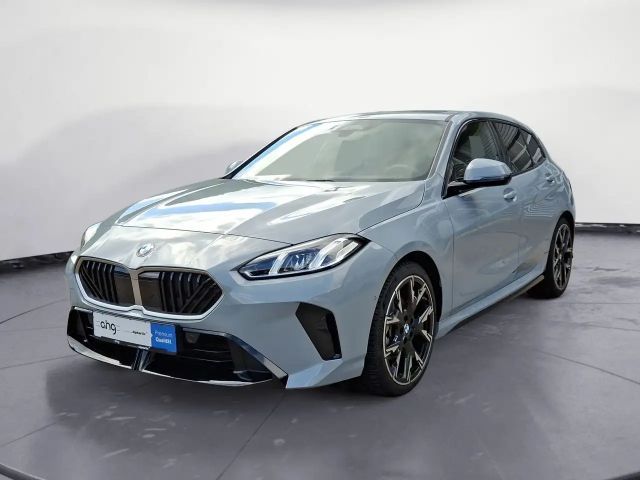 BMW 120 Steptronic M Sportpaket Panorama Klimaaut. 2025 Benzine