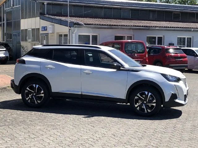 Peugeot e-2008