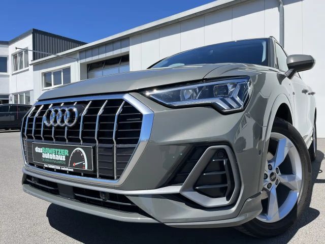 Audi Q3 35 2.0 TDI S tronic S line AHK ACC Navi LED RFK SH 2023 Diesel