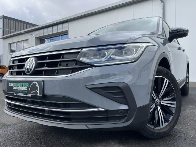 Volkswagen Tiguan 1.5 TSI DSG UNITED 178€ m.20% Anz. AHK 18Zoll Ac 2021 Benzine