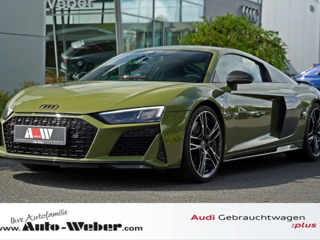 Audi R8 QUATTRO PERFORMANCE UNIKAT URBANGREEN CARBON 2024 Benzine
