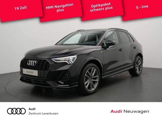 Audi Q3 TFSI S tronic S line AHK ACC PANO LED KAM 2025 Benzine