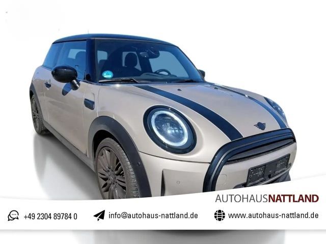 MINI Cooper Yours Trim RFK LED Leder Navi DAB 1.Hd. 2023 Benzine