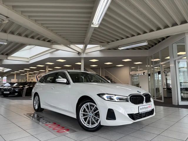 BMW 318 d Touring CAM/AHK/ AUT 2023 Diesel