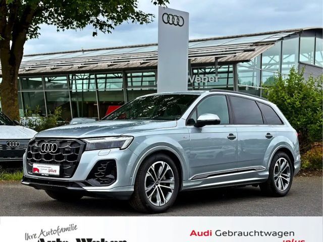 Audi Q7 55TFSI q S LINE BLACK PANO AHK HuD 360 MATRIX 2025 Benzine