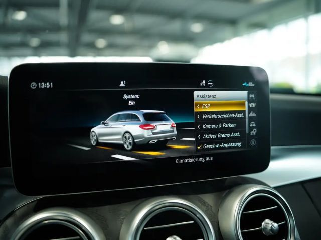 Mercedes-Benz C 220