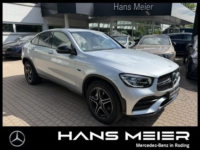 Mercedes-Benz GLC 300 GLC 300 de 4M Coupé AMG LED AHK Kamera DAB Night 2021 Hybride / Diesel
