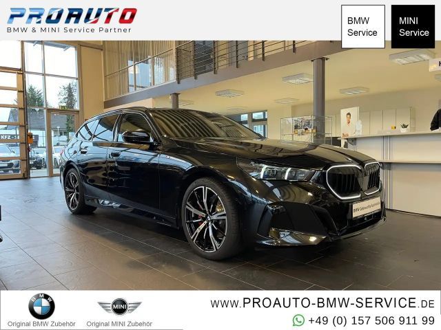 BMW 520 i M Sport Pro Tour/A-LED/ICONIC/360°/PANO/HK 2025 Benzine