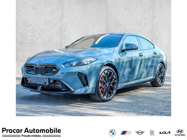 BMW 235 M235 xDrive M Sport Pro 19" Panorama H/K Sound HuD 2026 Benzine