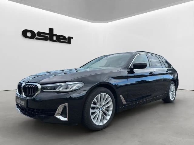 BMW 530 dTouring xDrive LuxuryLine|Komfortsitze|AHK 2023 Diesel
