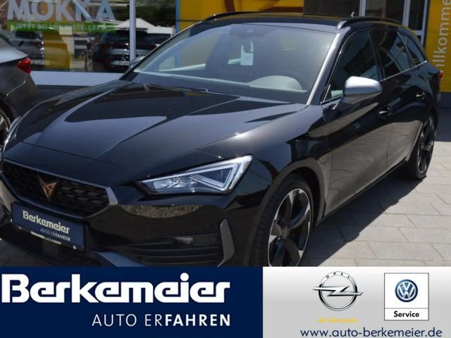 Cupra Leon Sportstourer e-Hybrid NAVI / SHZ / KAMERA/ ACC 2024 Hybride / Benzine
