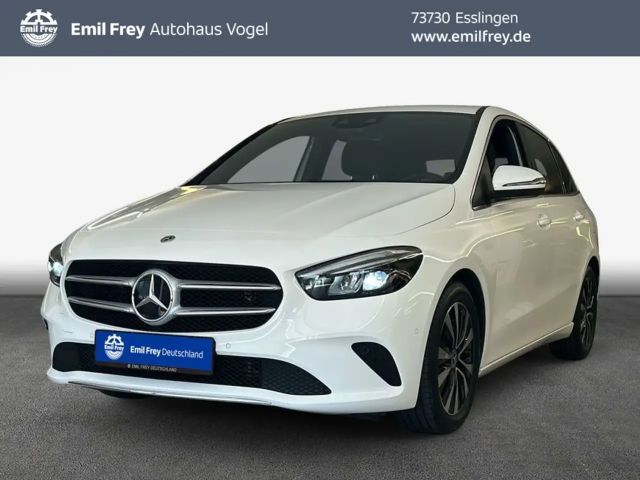 Mercedes-Benz B 200 B-Klasse 2022 Benzine