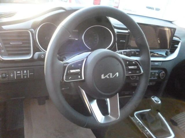Kia Ceed / cee'd