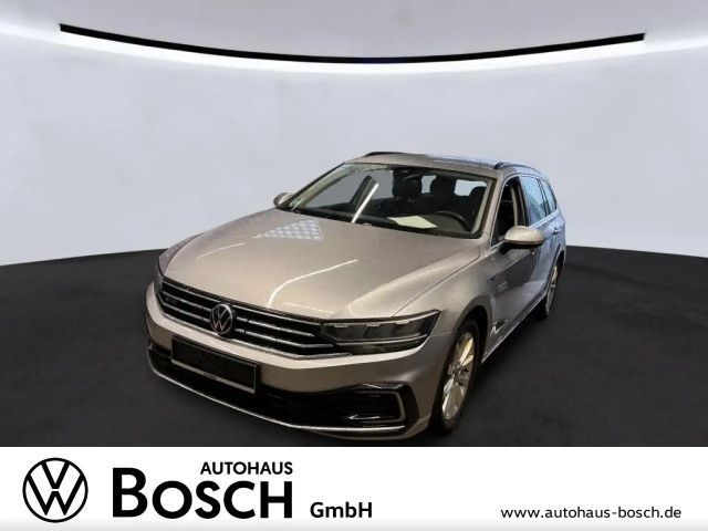 Volkswagen Passat Variant 1.4 TSI Hybrid GTE AHK RFK SHZ DCC 2022 Hybride / Benzine