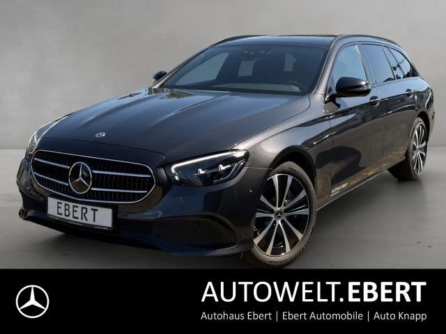 Mercedes-Benz E 300 e T-Modell AVANTGARDE DISTRONIC PSD AHK 2022 Hybride / Benzine