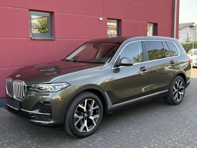 BMW X7 xDRIVE 40d 340PS 7-SITZER PANORAMA ALU21 1HAND TOP 2022 Diesel
