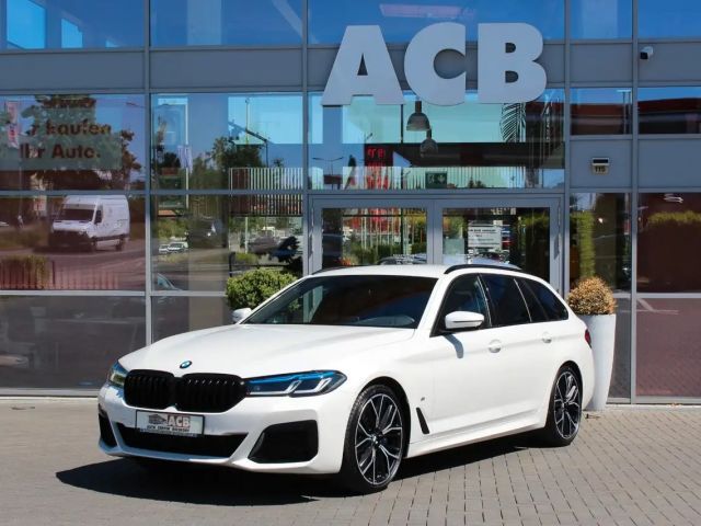 BMW 530 iA T M-Sportpaket Innovationsp.Laser HuD RFK 2022 Benzine