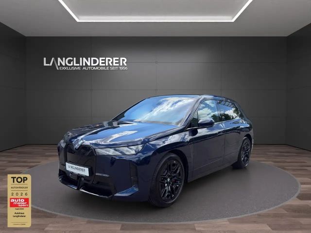BMW iX xDrive60 MSportPRO NP130684,- aktiveSitzbelüftung 2025 Elektrisch