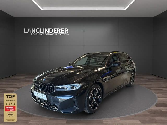BMW 330 e Touring M-Sportpaket ACC adp.LED 2022 Hybride / Benzine