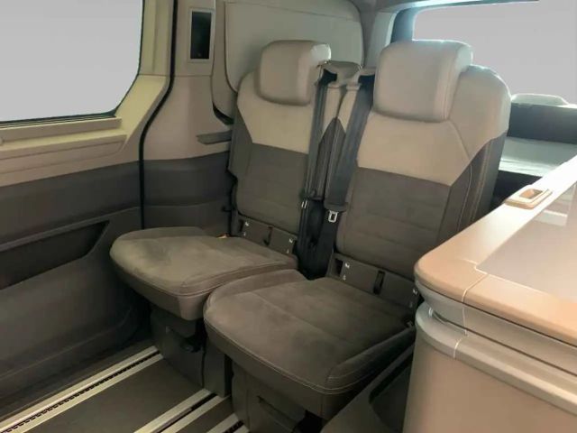 Volkswagen T7 California