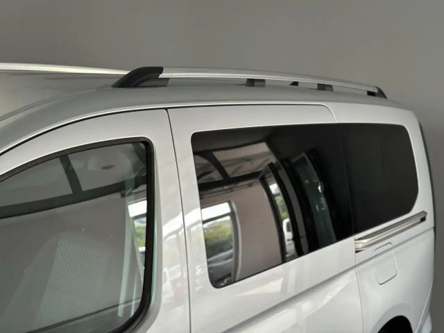 Ford Grand Tourneo