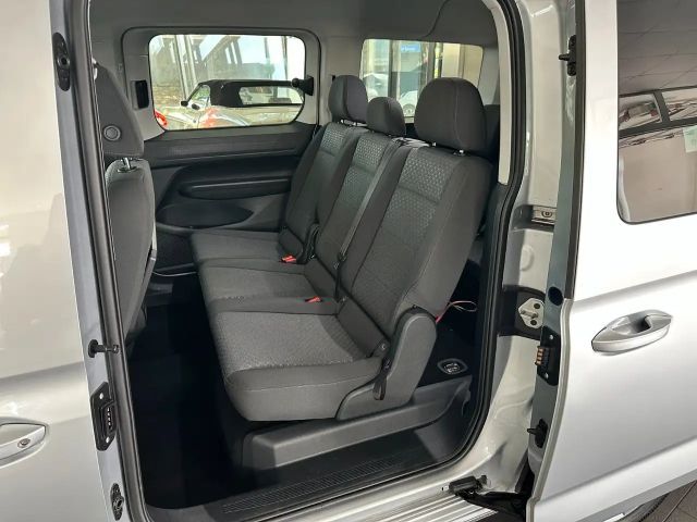 Ford Grand Tourneo