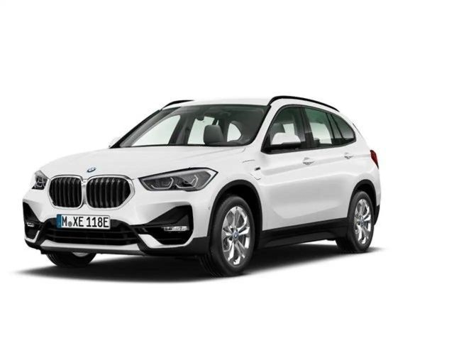 BMW X1 xDrive25e Advantage Navi AHK RFK HiFi Sitzh. 2022 Hybride / Benzine