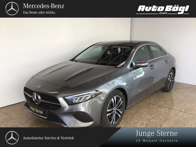 Mercedes-Benz A 200 A 200 Limo Progressive Line Advanced Navi/Autom. 2025 Benzine