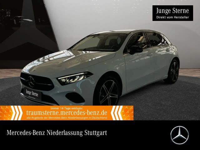 Mercedes-Benz CLE 200 AMG+LED+KAMERA+TOTW+KEYLESS+9G 2025 Benzine