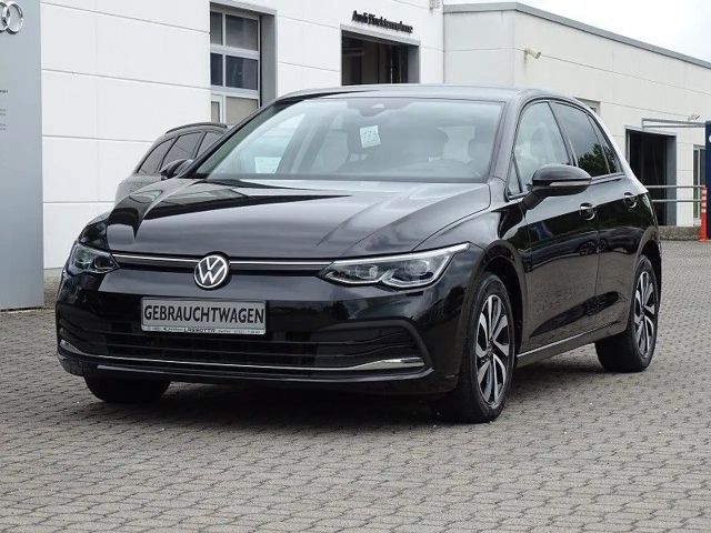 Volkswagen Golf 1.5 TSI (150PS) Active / Standheizung 2023 Benzine