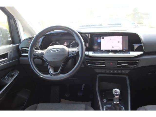 Ford Grand Tourneo
