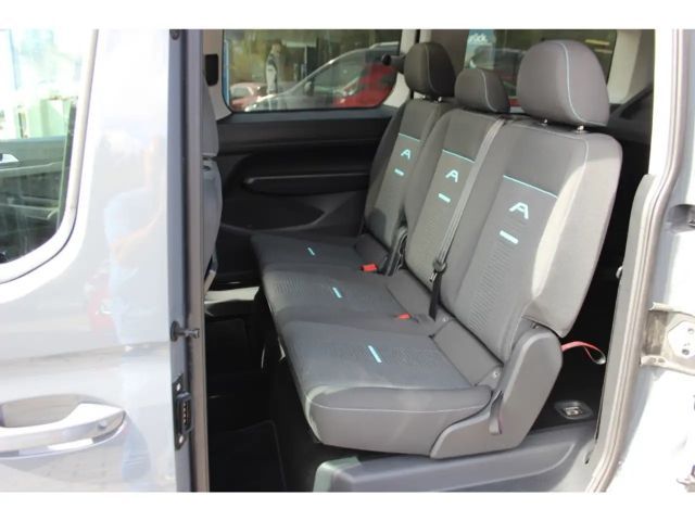 Ford Grand Tourneo