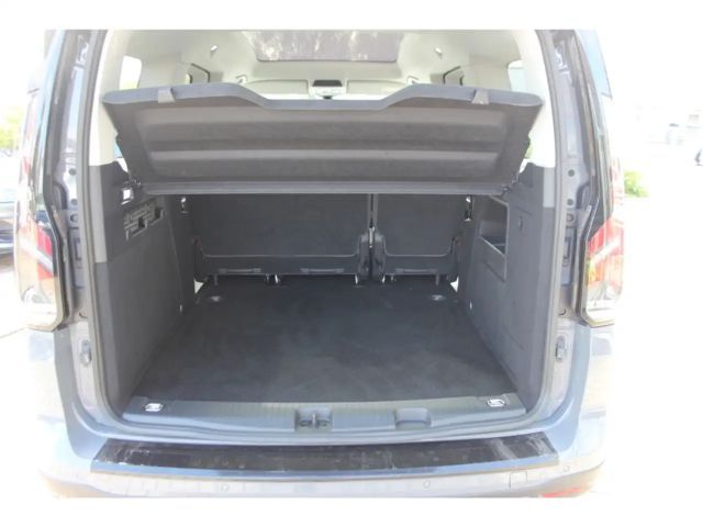 Ford Grand Tourneo