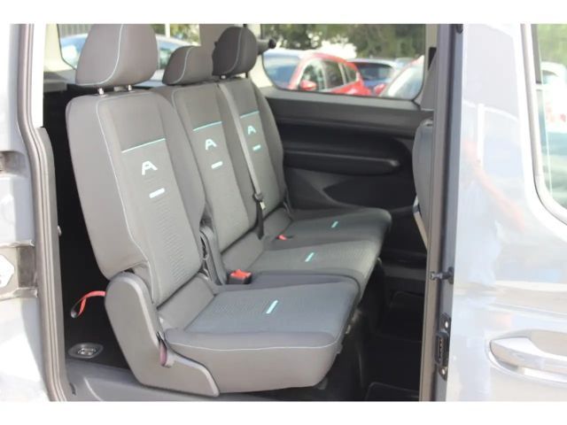 Ford Grand Tourneo