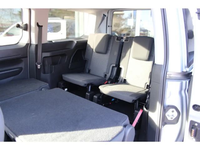 Ford Grand Tourneo