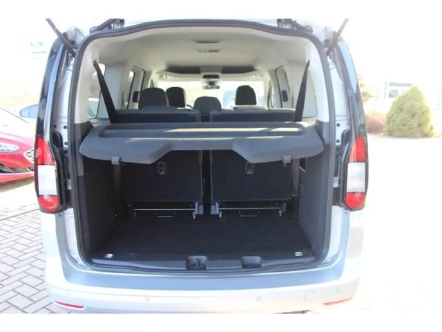 Ford Grand Tourneo