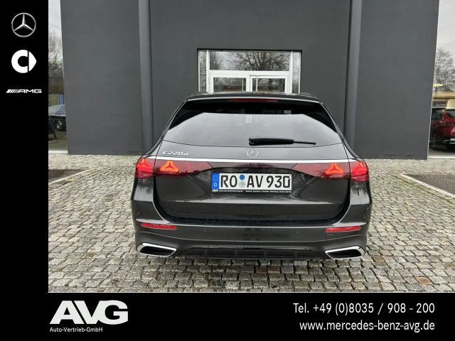 Mercedes-Benz E 220
