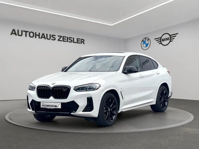BMW X4 M 40i Head-Up PanoDach Standheizung Laserlicht Rückf 2023 Benzine