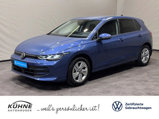 Volkswagen Golf Life 1.5 eTSI DSG | AHK LED ACC NAV HEAD-UP 2025 Benzine