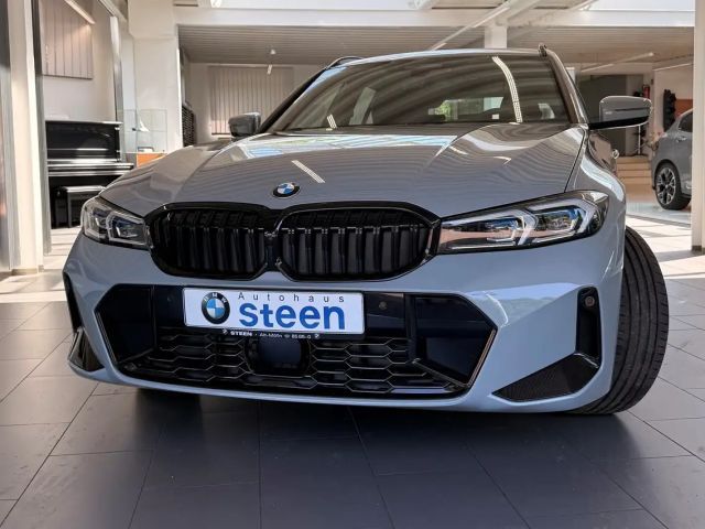 BMW 320 320i Touring Aut. 2025 Benzine